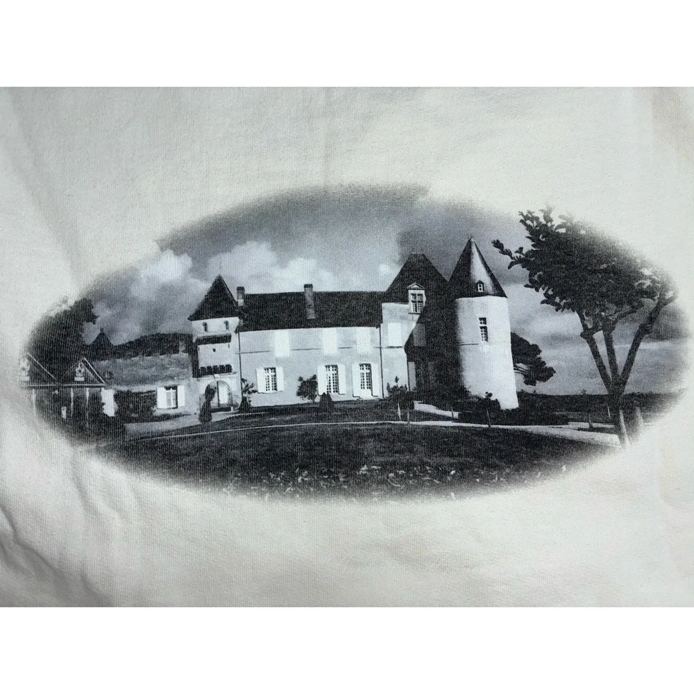 Sweatshirt‎ XS White Relaxed Fleece Chateaux Back Print NEW *spots